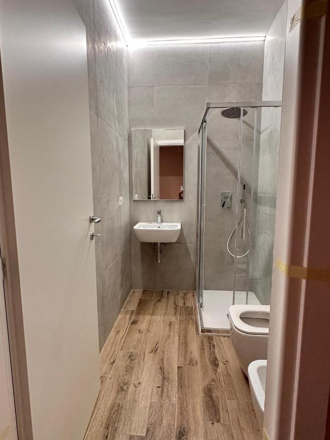 Giramondo Apartment Centrale Милано Екстериор снимка