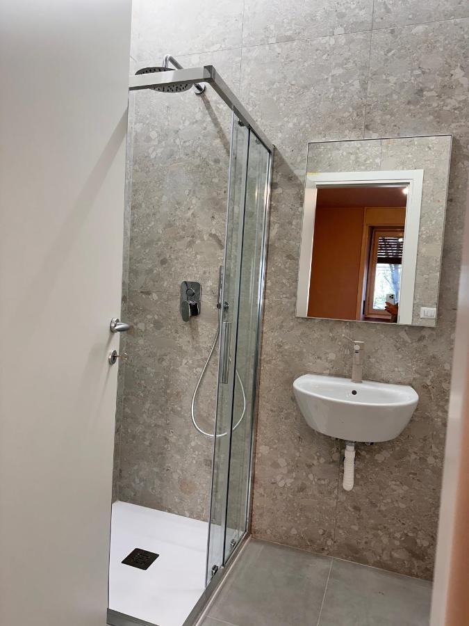 Giramondo Apartment Centrale Милано Екстериор снимка