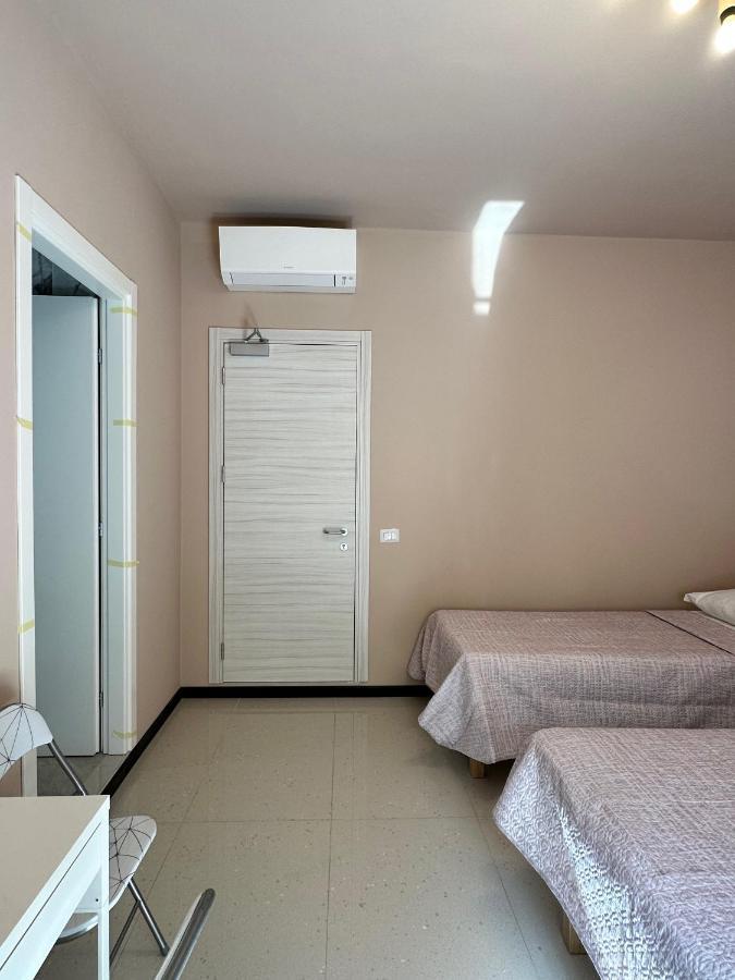 Giramondo Apartment Centrale Милано Екстериор снимка