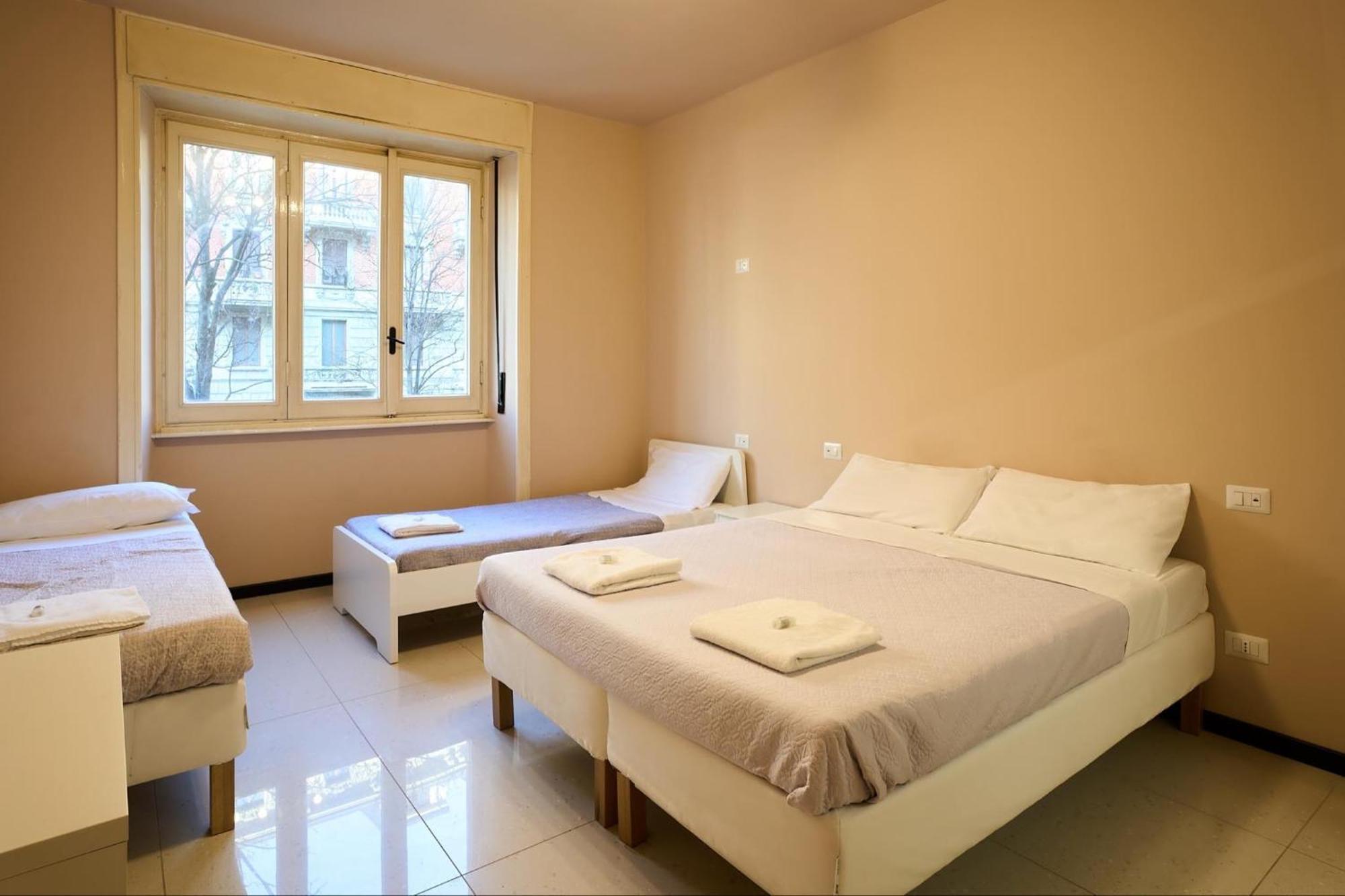 Giramondo Apartment Centrale Милано Екстериор снимка