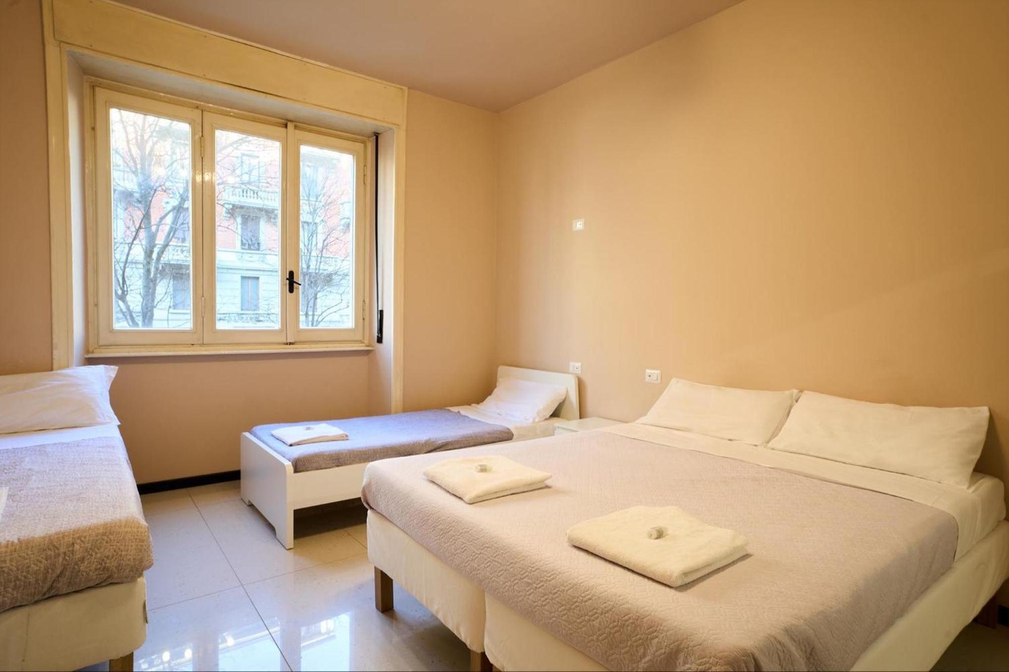 Giramondo Apartment Centrale Милано Екстериор снимка